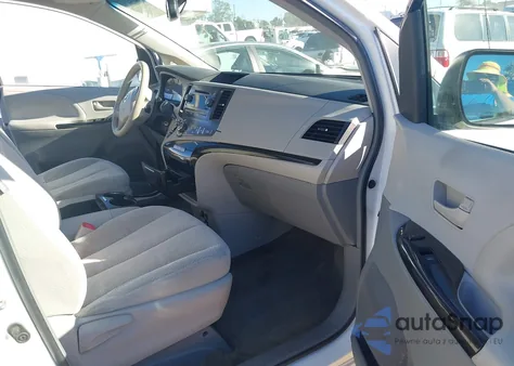 2013 Toyota Sienna Le V6 8 Passenger from USA, damaged, VIN 5TDKK3DC5DS339641